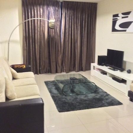 Kl Service Suite At Taragon Kuala Lumpur Exterior foto